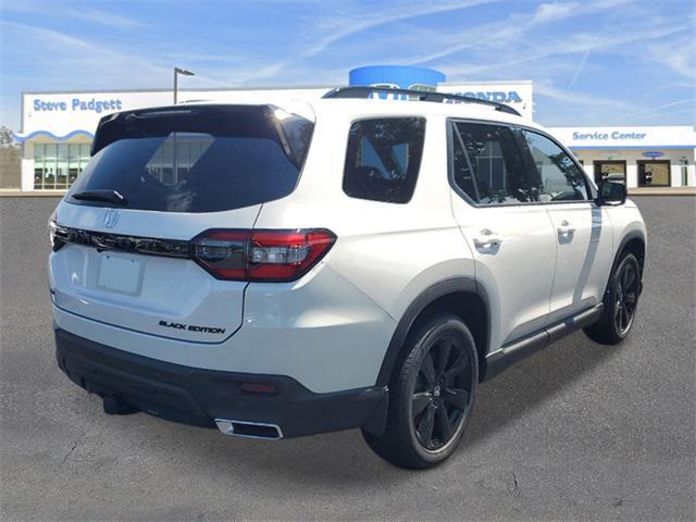 new 2025 Honda Pilot car, priced at $53,007