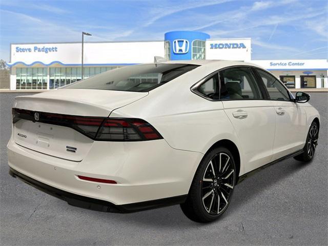 new 2025 Honda Accord Hybrid car