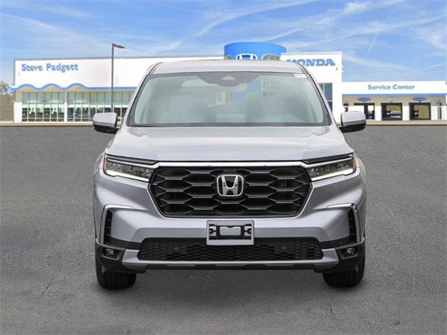 new 2025 Honda Pilot car, priced at $42,368