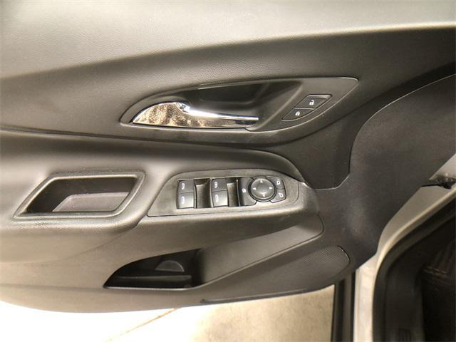 used 2022 Chevrolet Equinox car, priced at $18,900