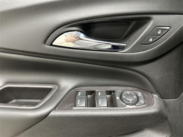 used 2020 Chevrolet Equinox car, priced at $15,500