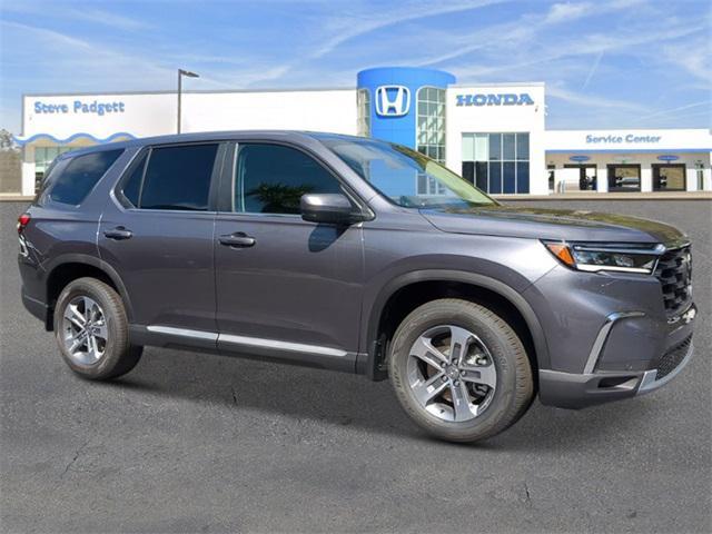 new 2025 Honda Pilot car, priced at $42,368