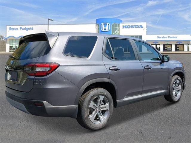 new 2025 Honda Pilot car, priced at $42,368