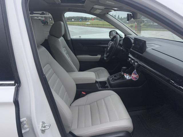 used 2025 Honda CR-V car, priced at $34,000