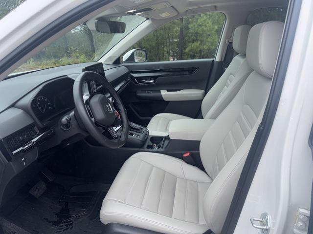 used 2025 Honda CR-V car, priced at $34,000