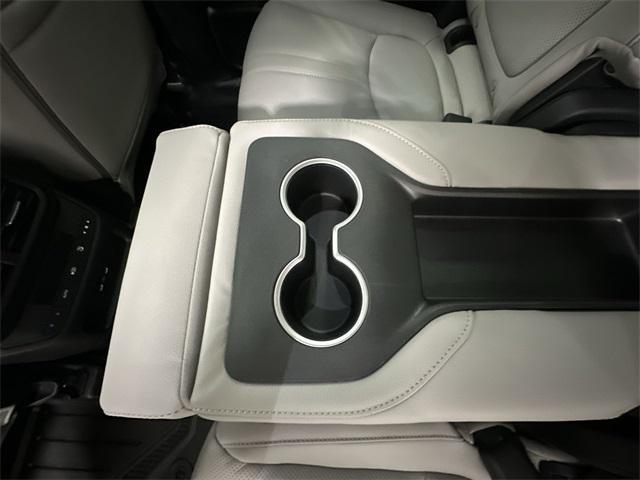 used 2025 Honda Pilot car, priced at $43,802