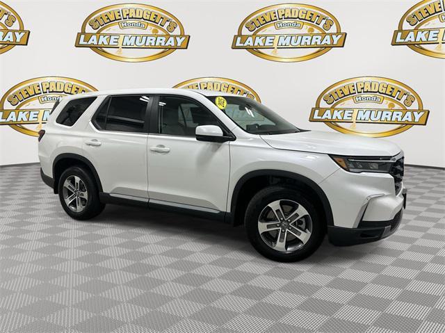 used 2025 Honda Pilot car, priced at $43,802