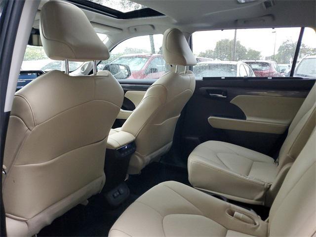 used 2022 Toyota Highlander car, priced at $37,588