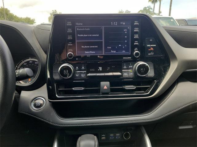 used 2022 Toyota Highlander car, priced at $28,395