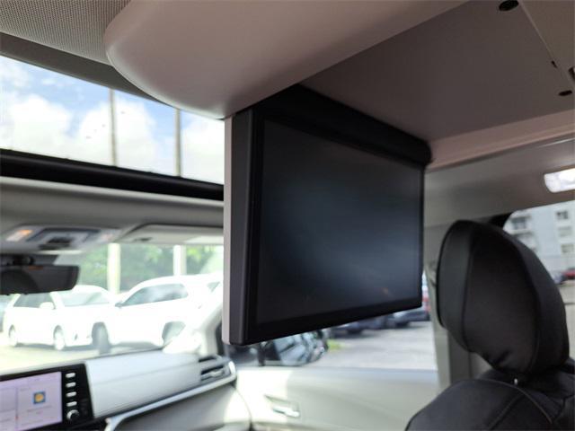 used 2022 Toyota Sienna car, priced at $38,729