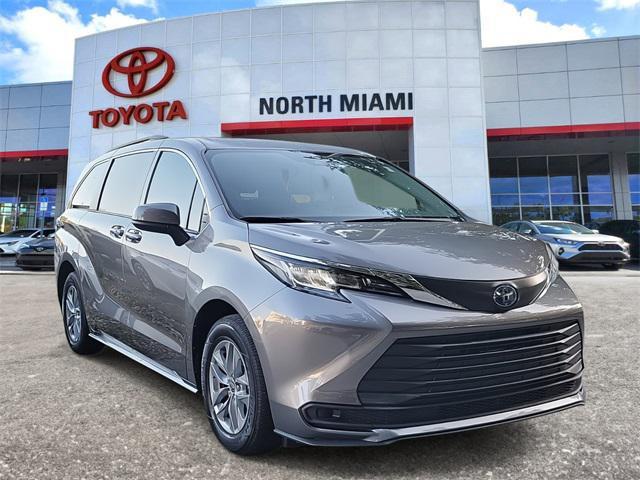 used 2022 Toyota Sienna car, priced at $36,993