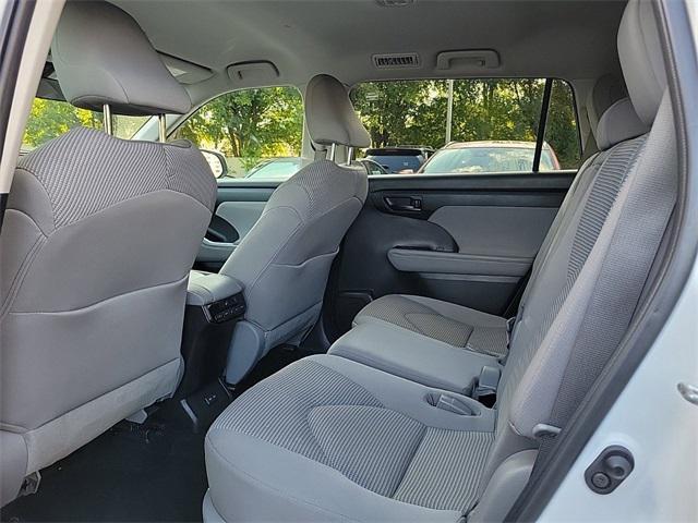 used 2022 Toyota Highlander car, priced at $26,998