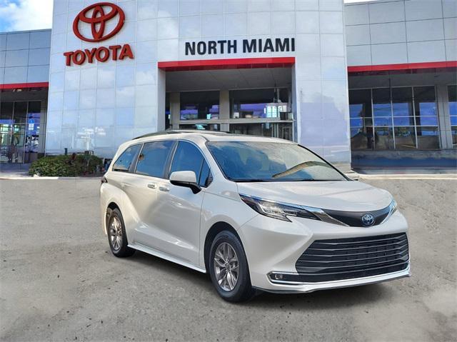 used 2022 Toyota Sienna car, priced at $43,938