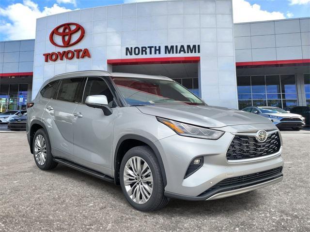 new 2025 Toyota Highlander car, priced at $56,401