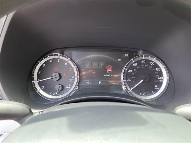 used 2023 Toyota Highlander car, priced at $31,399