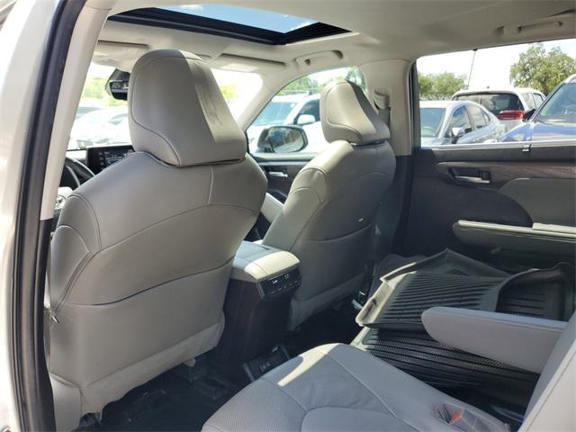 used 2022 Toyota Highlander car, priced at $35,721