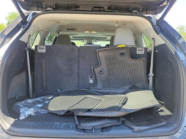 used 2024 Toyota Highlander car, priced at $39,419