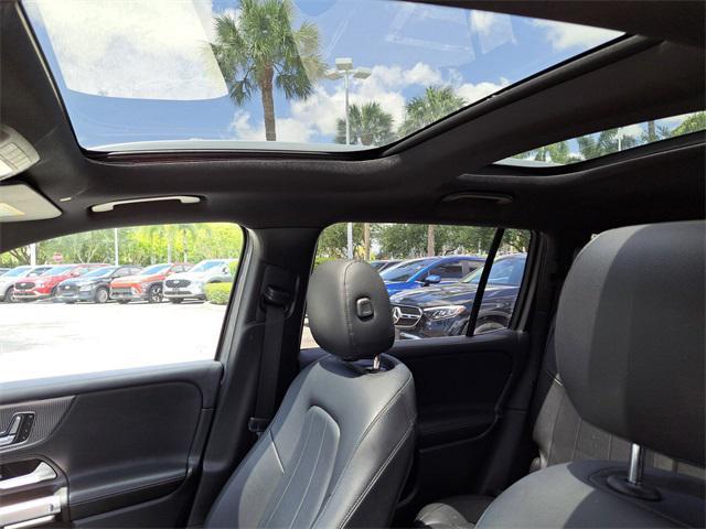 used 2021 Mercedes-Benz GLB 250 car, priced at $24,918