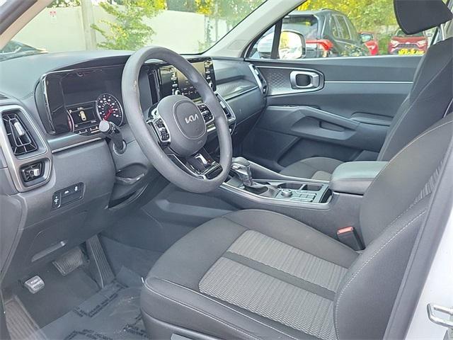 used 2023 Kia Sorento car, priced at $22,532