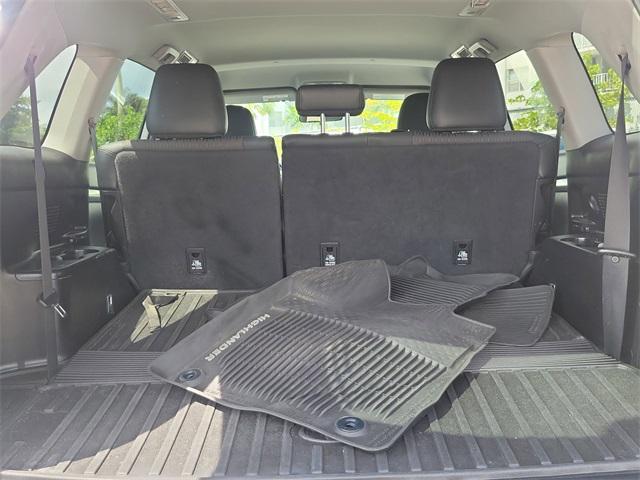 used 2018 Toyota Highlander car, priced at $21,784