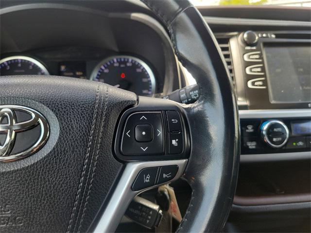 used 2018 Toyota Highlander car, priced at $21,784