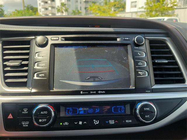 used 2018 Toyota Highlander car, priced at $21,784