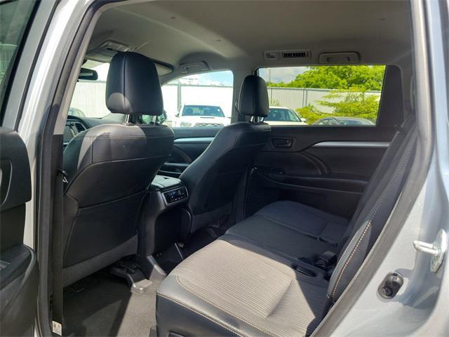 used 2018 Toyota Highlander car, priced at $21,784