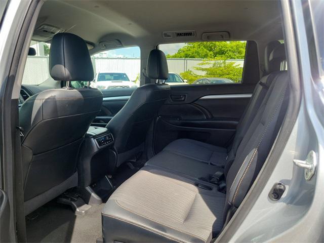 used 2018 Toyota Highlander car, priced at $21,784