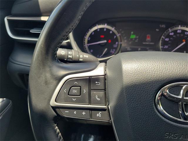 used 2022 Toyota Highlander car, priced at $29,967
