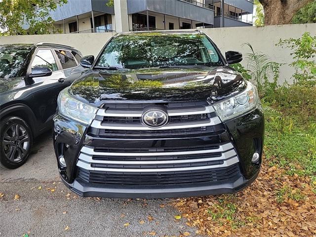 used 2019 Toyota Highlander car, priced at $23,997