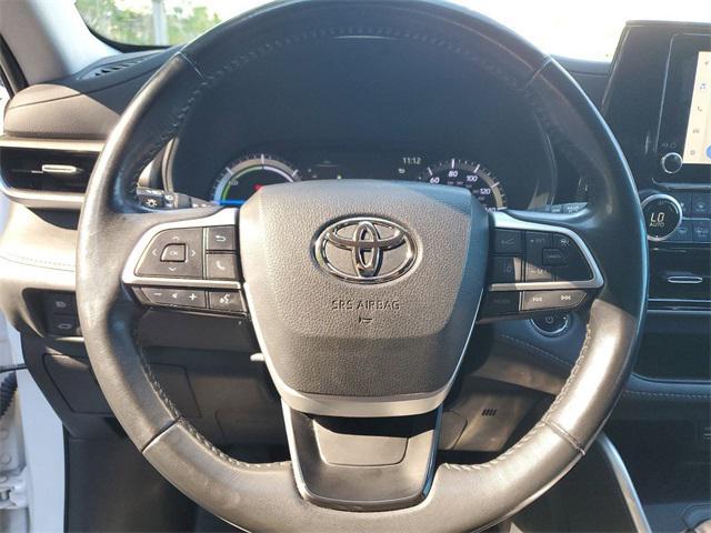 used 2023 Toyota Highlander Hybrid car, priced at $27,899