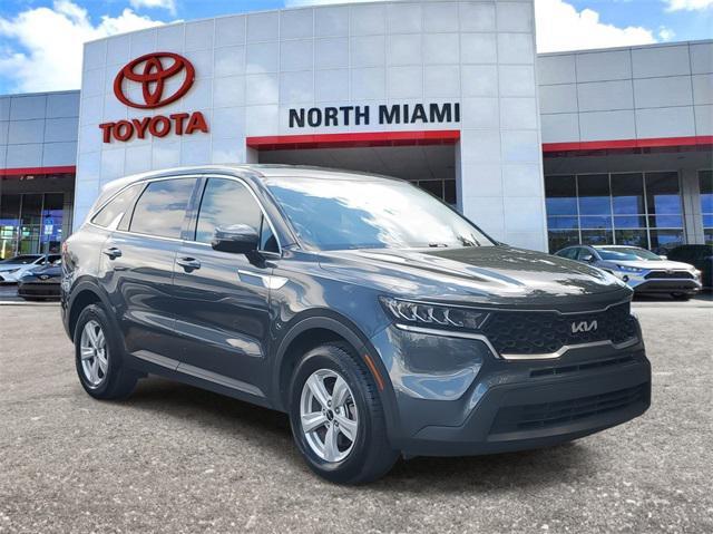 used 2023 Kia Sorento car, priced at $21,826