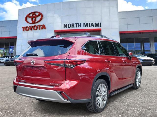 used 2023 Toyota Highlander car, priced at $40,453