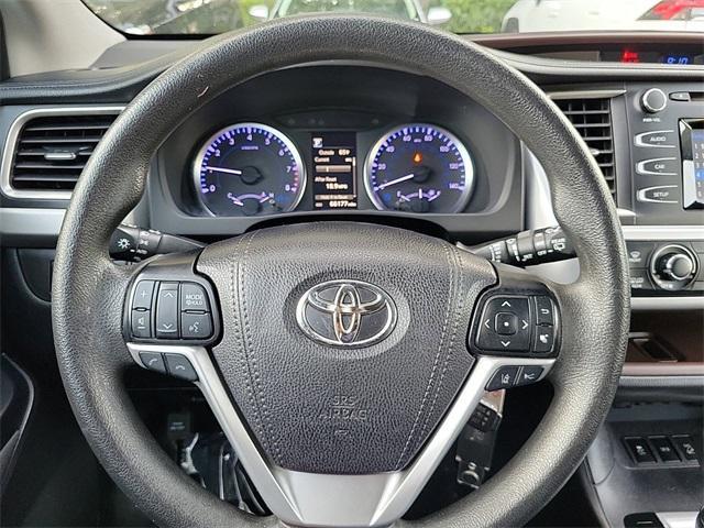 used 2019 Toyota Highlander car, priced at $23,745