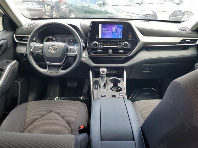 used 2023 Toyota Highlander Hybrid car, priced at $36,503