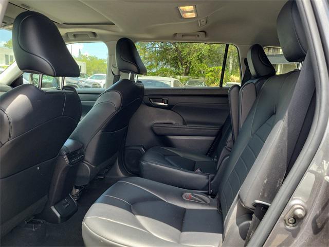 used 2023 Toyota Highlander car, priced at $32,999