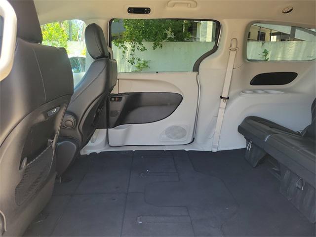used 2024 Chrysler Pacifica car, priced at $27,596