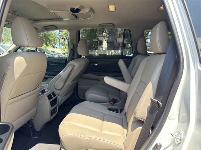 used 2022 Honda Pilot car, priced at $30,425