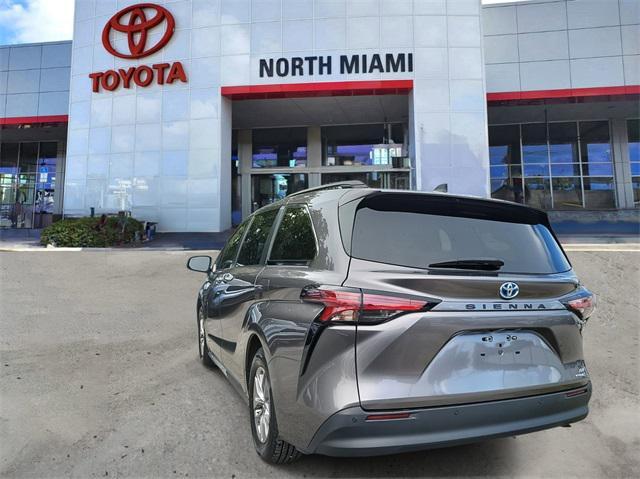 used 2021 Toyota Sienna car, priced at $37,880