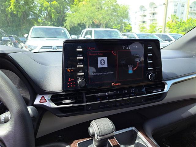 used 2024 Toyota Sienna car, priced at $40,404
