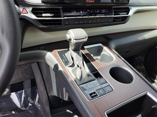 used 2024 Toyota Sienna car, priced at $40,404