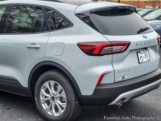 new 2025 Ford Escape car, priced at $27,633