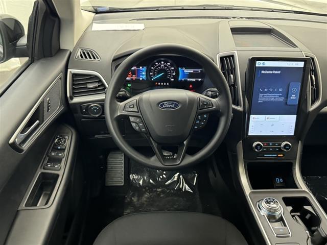 new 2024 Ford Edge car, priced at $32,945