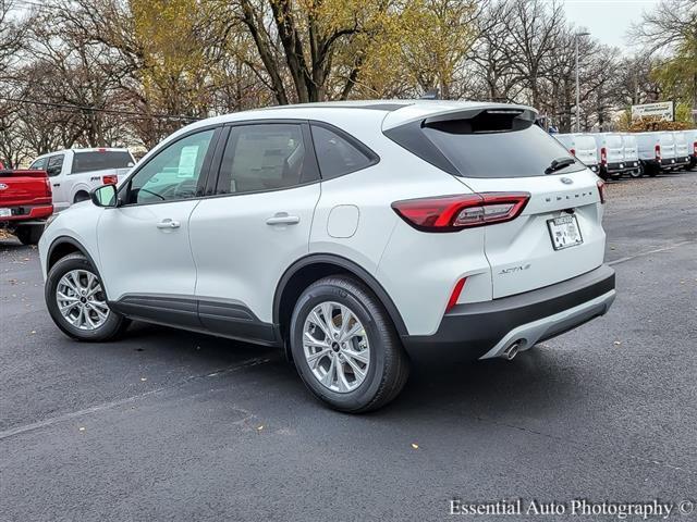 new 2025 Ford Escape car, priced at $26,628