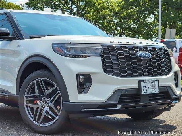 new 2025 Ford Explorer car, priced at $49,983