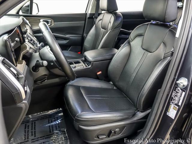 used 2023 Kia Sorento car, priced at $27,646