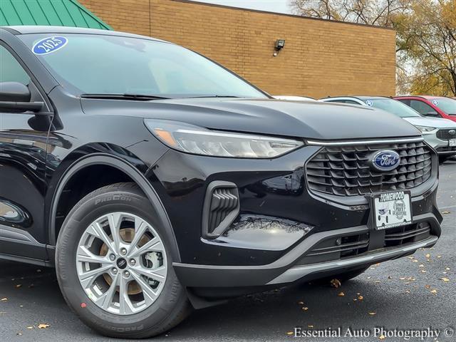 new 2025 Ford Escape car, priced at $27,588