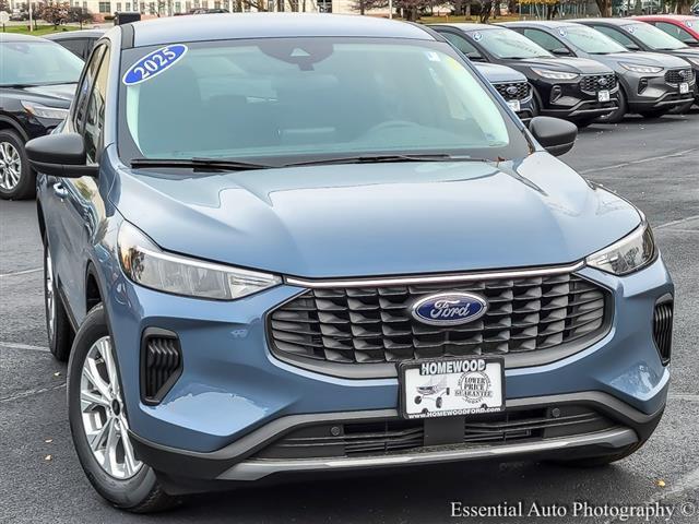 new 2025 Ford Escape car, priced at $25,171