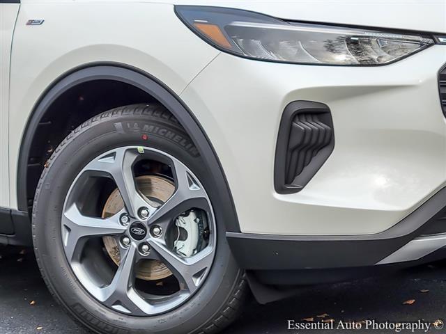 new 2025 Ford Escape car, priced at $29,230