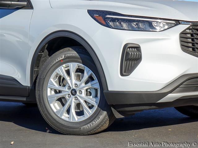 new 2025 Ford Escape car, priced at $25,198